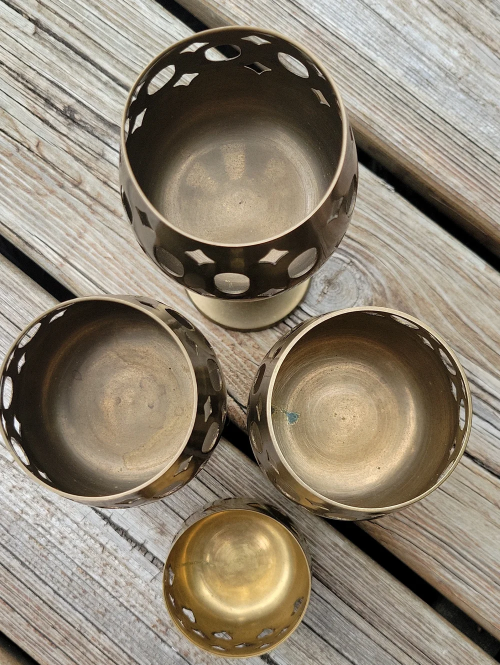 N/A elegant brass